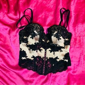 Black Lace Corset Top 🖤💋